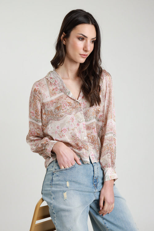 Cămașă cu detalii florale